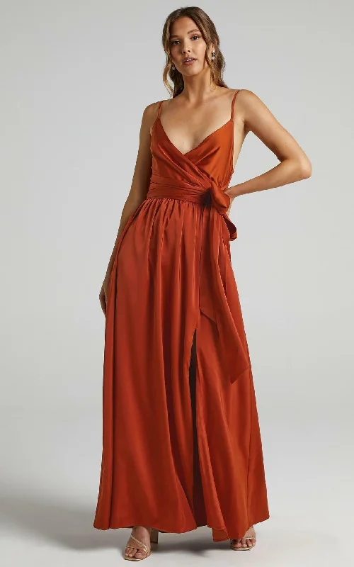 Sexy Satin Sleeveless Party Dresses Crew Neckline Casual