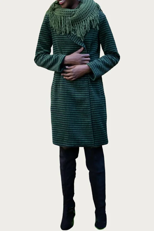 Chester Checked Double-Breasted Coat In Green Dot Thick Layered Jacket