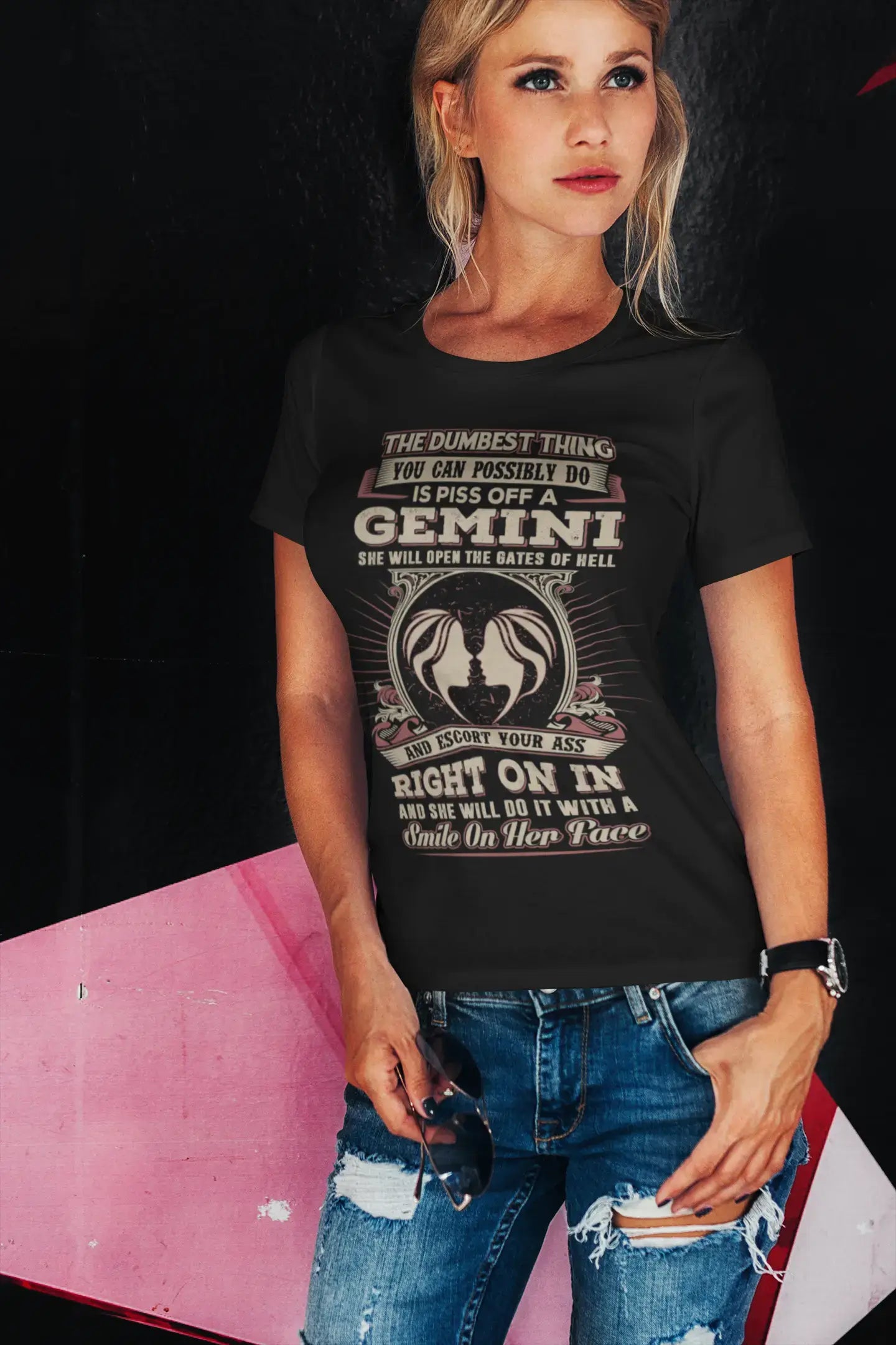 ULTRABASIC Women's Organic T-Shirt Dumbest Thing is Piss Off a Gemini - Zodiac Shirt Fitted T-Shirt Seamless Stretchy