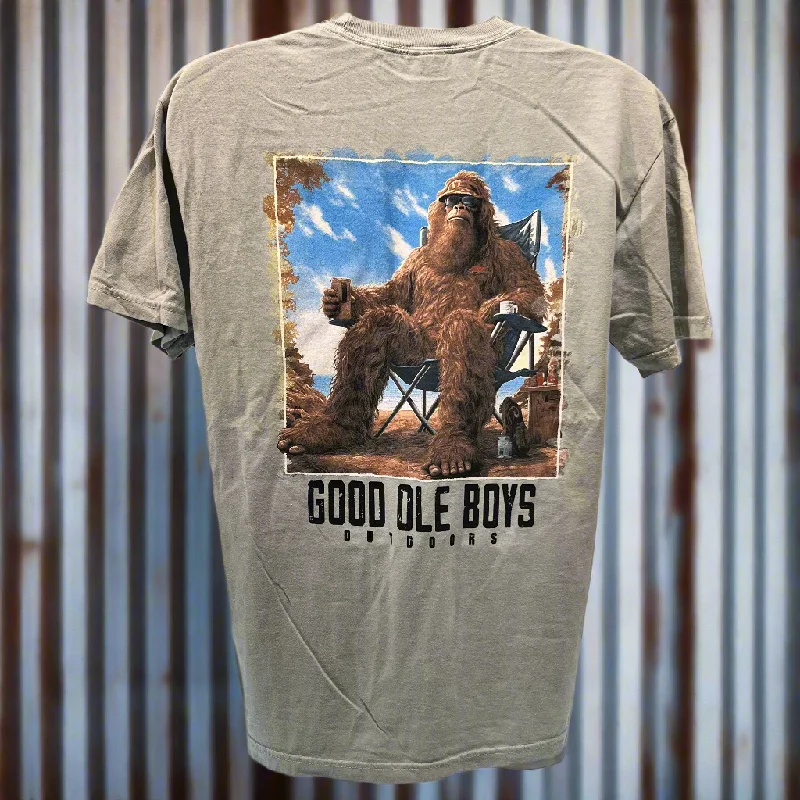 Good Ole Boys Unisex Bigfoot Chillin' Comfort Colors Short Sleeve T-Shirt Print Jacquard Patchwork